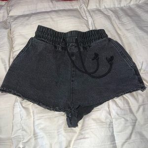 FREE SHIPPING!! Forever 21 shorts